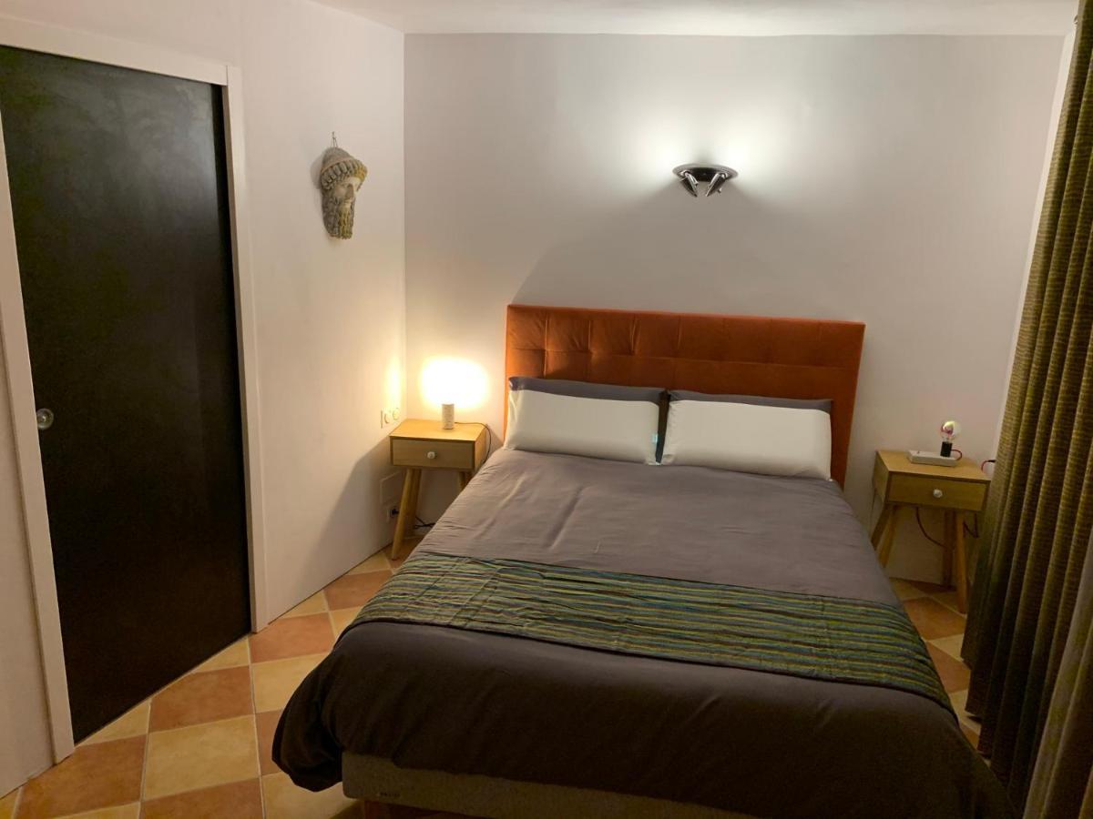 Pila & Bed Montpellier Centre Corum Comedie - Chambre Calme Climatisee - Quiet Air-Conditioned Room Bagian luar foto